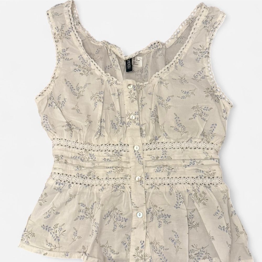 Pretty floral tank top